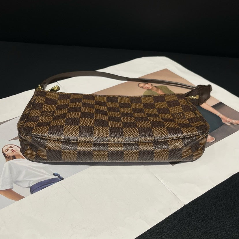 Louis Vuitton Damier Pochette Accessories Brown Handbag