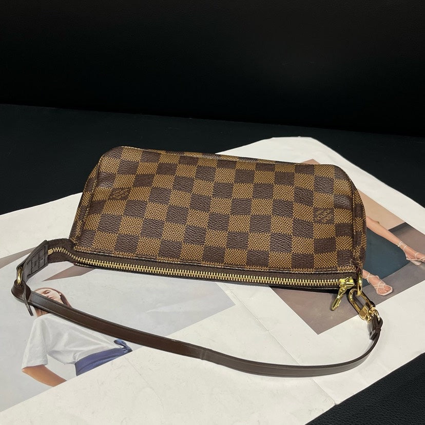 Louis Vuitton Damier Pochette Accessories Brown Handbag