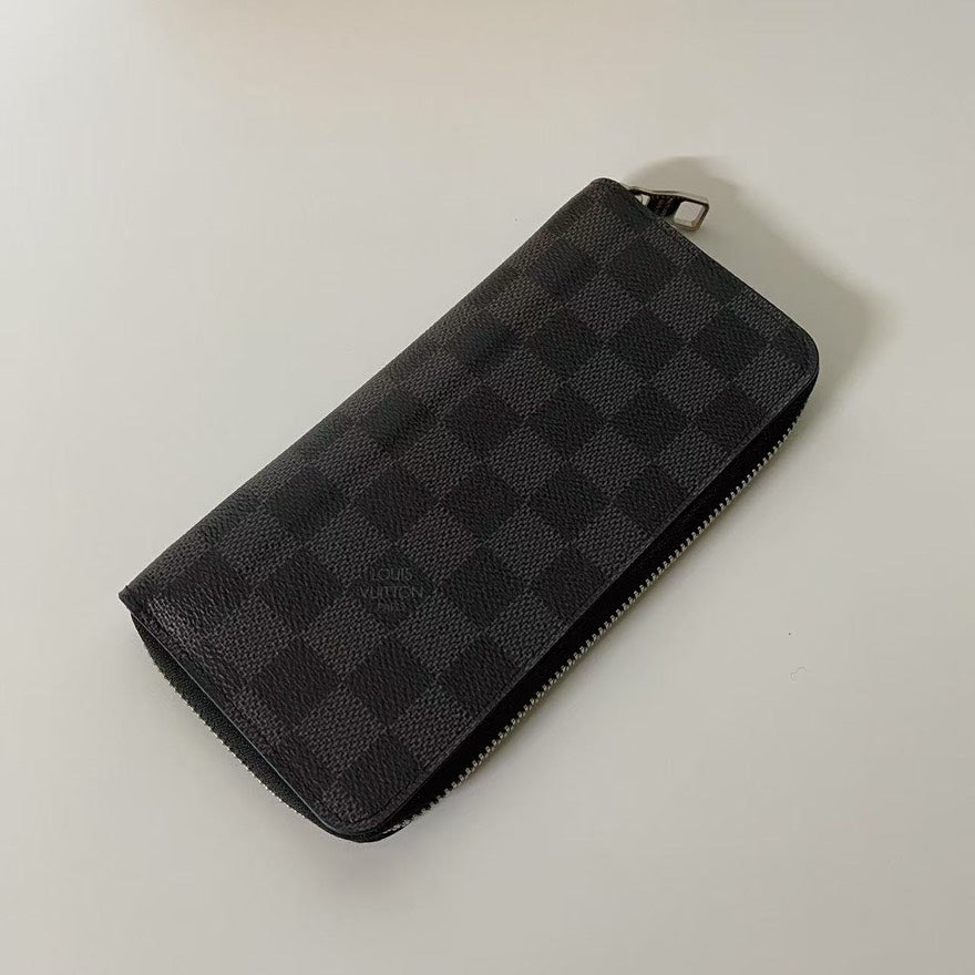 Louis Vuitton Damier Graphite Zippy Wallet