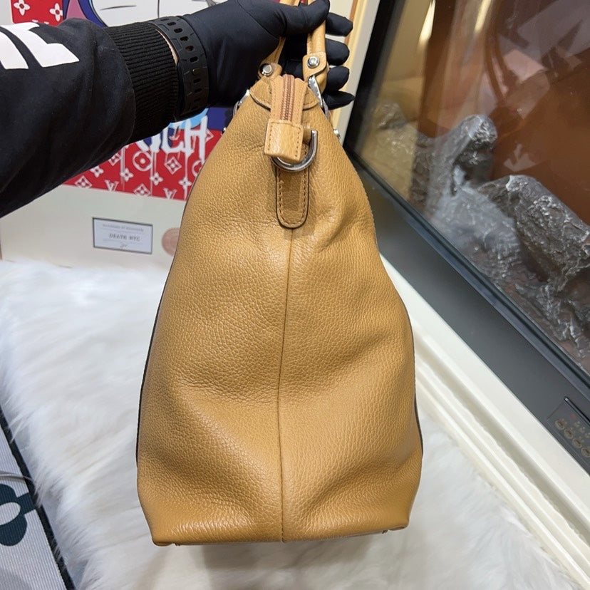 Gucci Hobo Bag Beige Leather Shoulder Bag