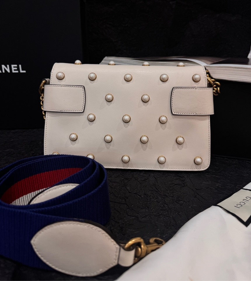 Gucci Pearls and Bee White Crossbody Bag - 3 Ways, 2 Straps