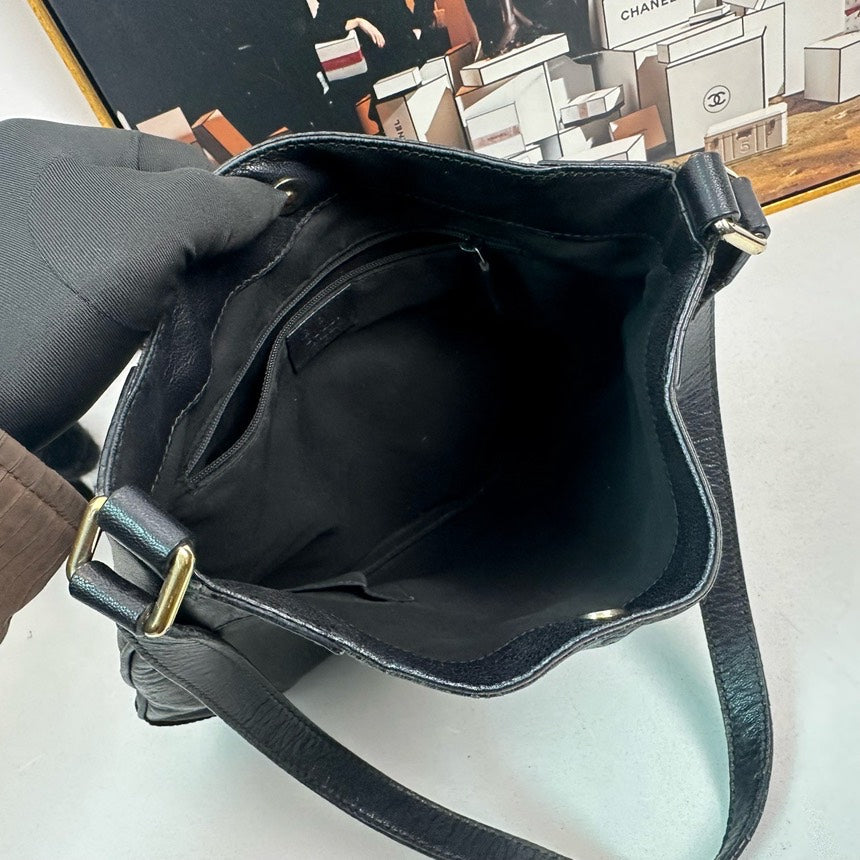 Gucci Black Hobo Bag in Leather