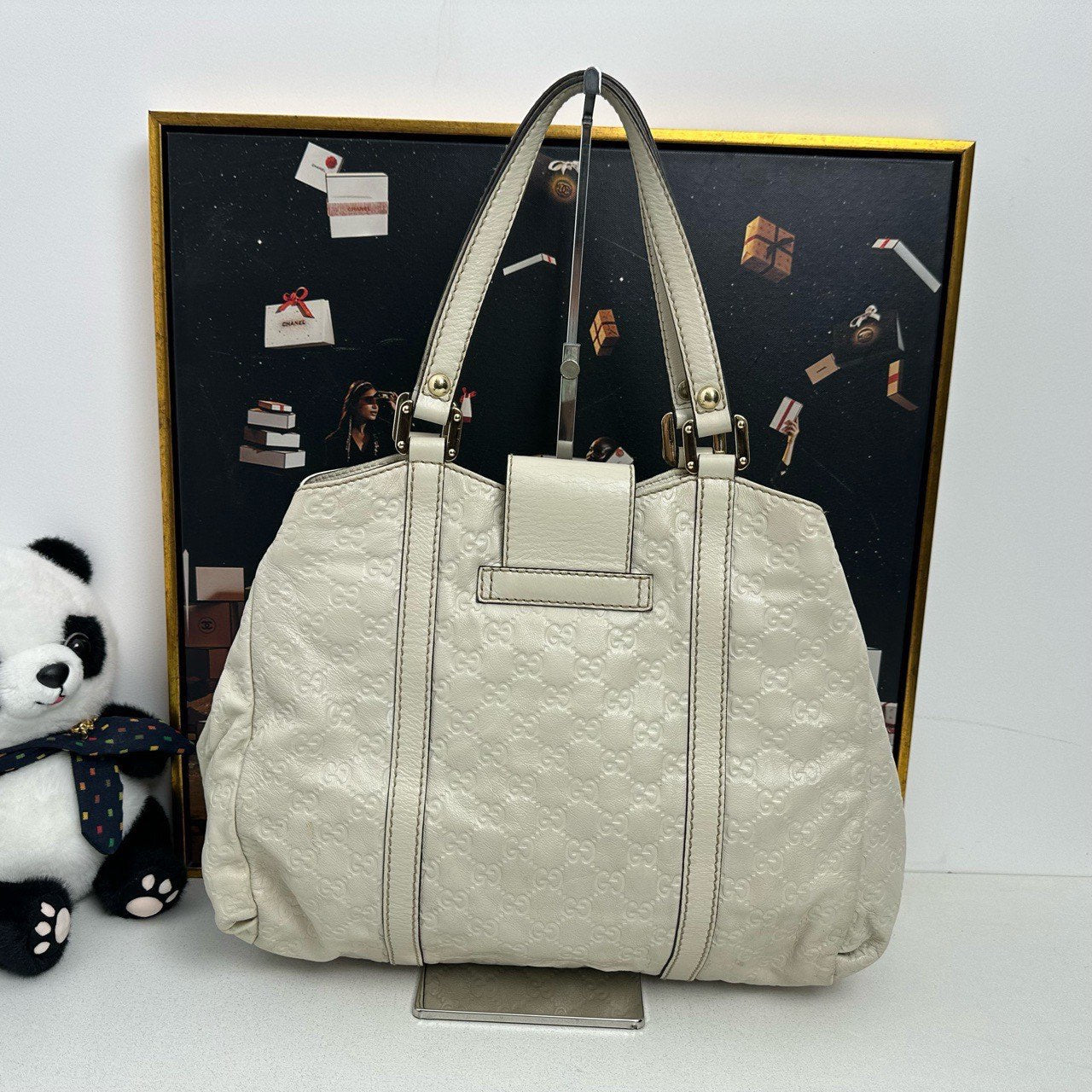 Gucci GG Canvas Ivory Shoulder Bag - Pre-Loved Designer Handbag (11208850)