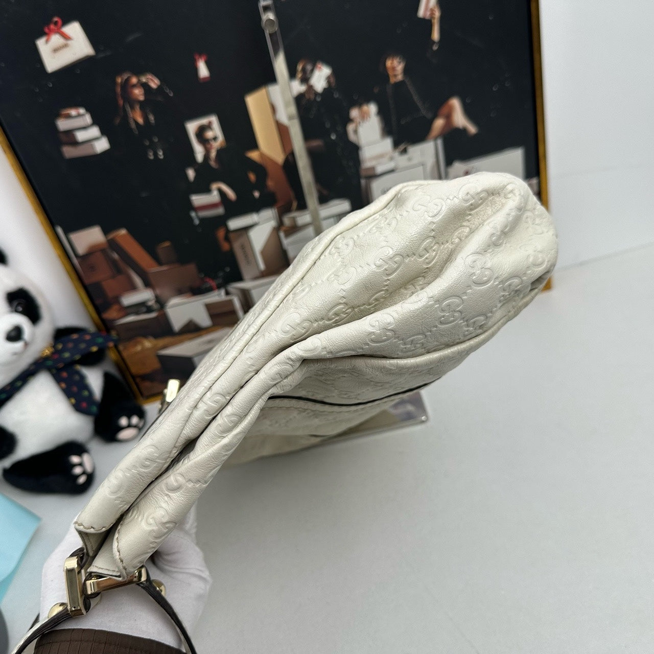 Gucci GG Canvas Ivory Shoulder Bag - Pre-Loved Designer Handbag (11208850)