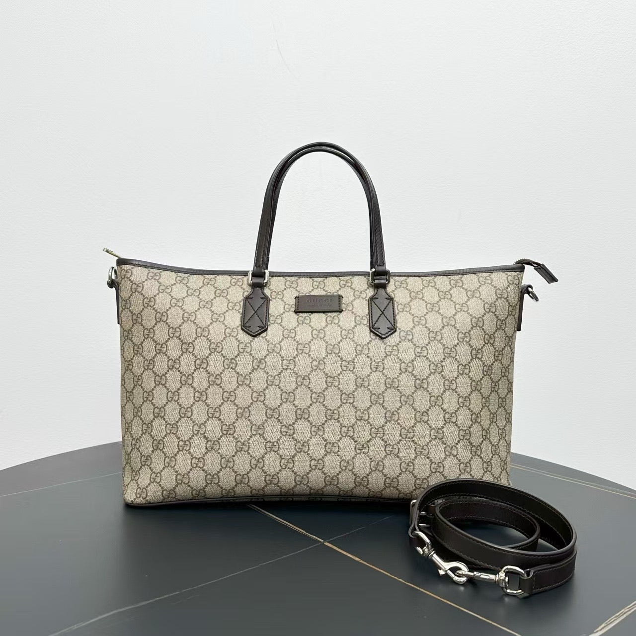 Gucci GG Supreme Beige/Black Tote Bag
