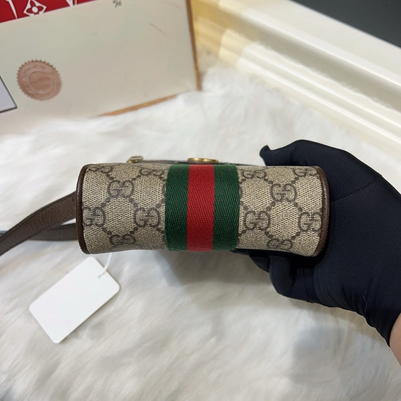 Gucci GG Supreme Monogram Beige Crossbody Camera Bag