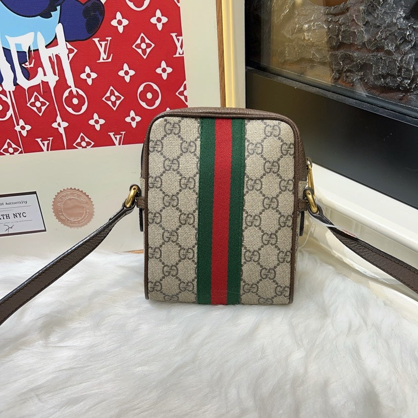 Gucci GG Supreme Monogram Beige Crossbody Camera Bag