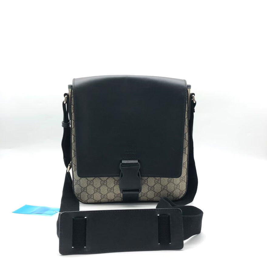 Gucci Messenger Bag Beige and Black Shoulder Bag