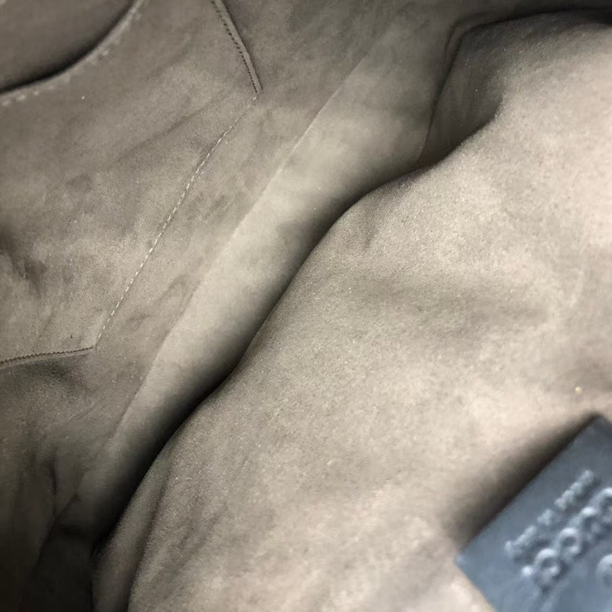 Gucci Messenger Bag Beige and Black Shoulder Bag
