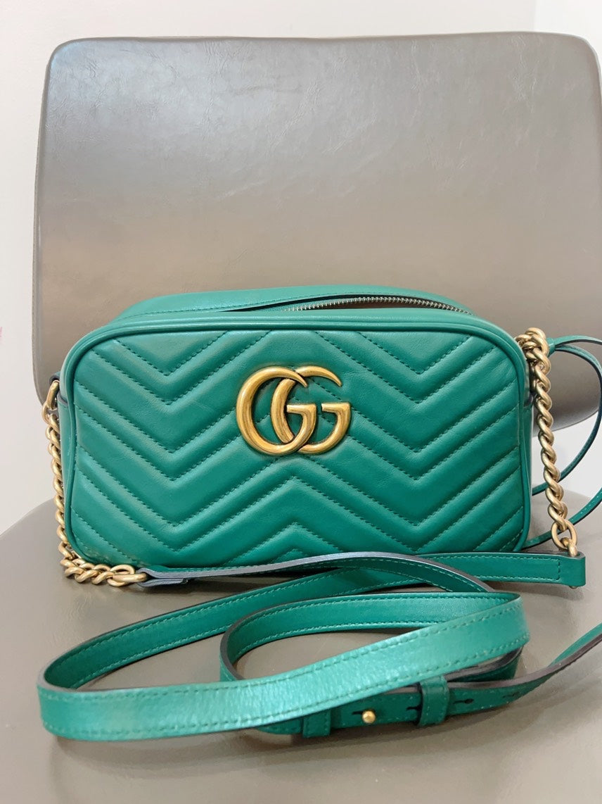 Gucci GG Marmont Matelassé Leather Emerald Green Camera Bag - Preloved Crossbody