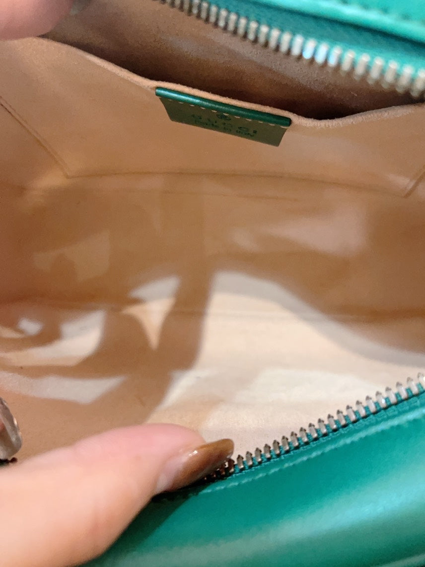 Gucci GG Marmont Matelassé Leather Emerald Green Camera Bag - Preloved Crossbody