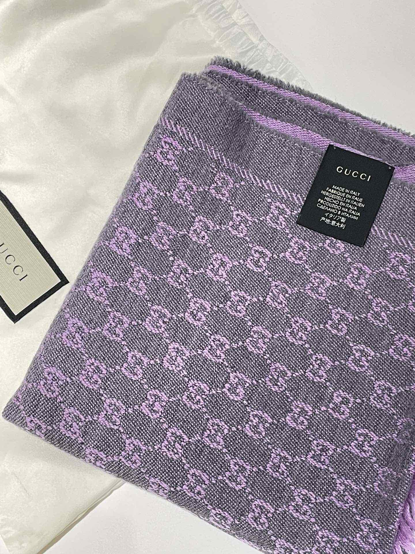 Gucci Wool Scarf 180x48cm in Purple