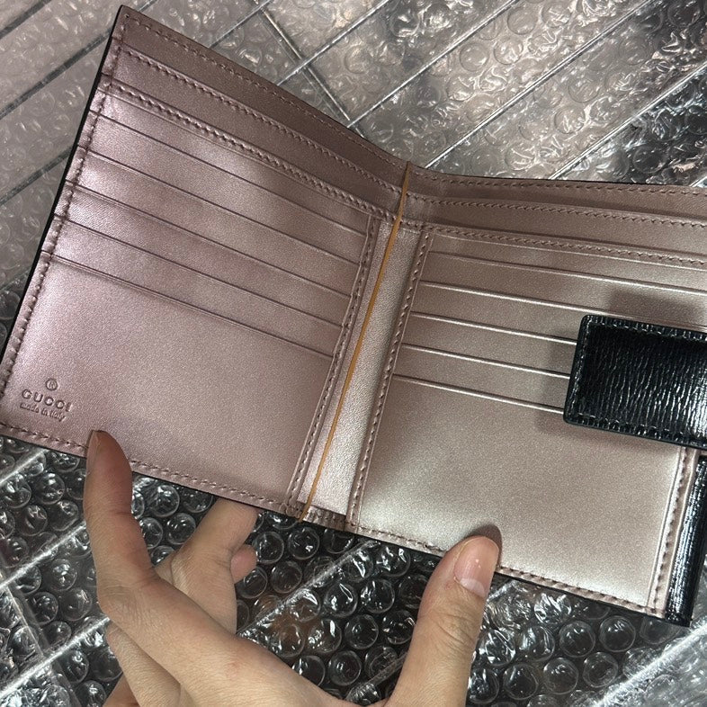 Gucci Pre-loved GG Heart Black Leather Wallet