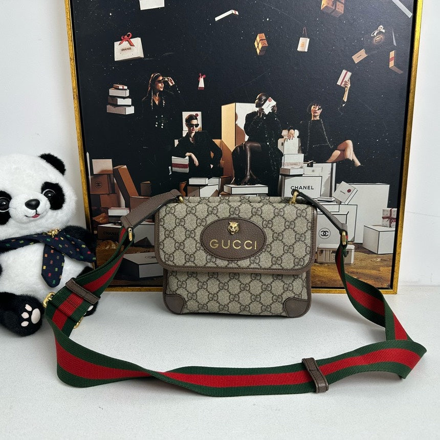 Gucci GG Supreme Beige Messenger Bag