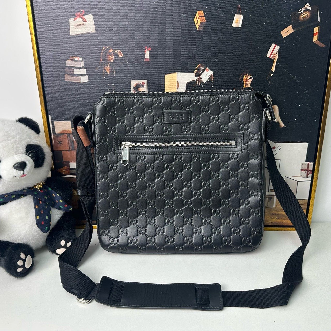 Gucci Men's GG Black Messenger Bag - Pre-Loved Designer Handbag