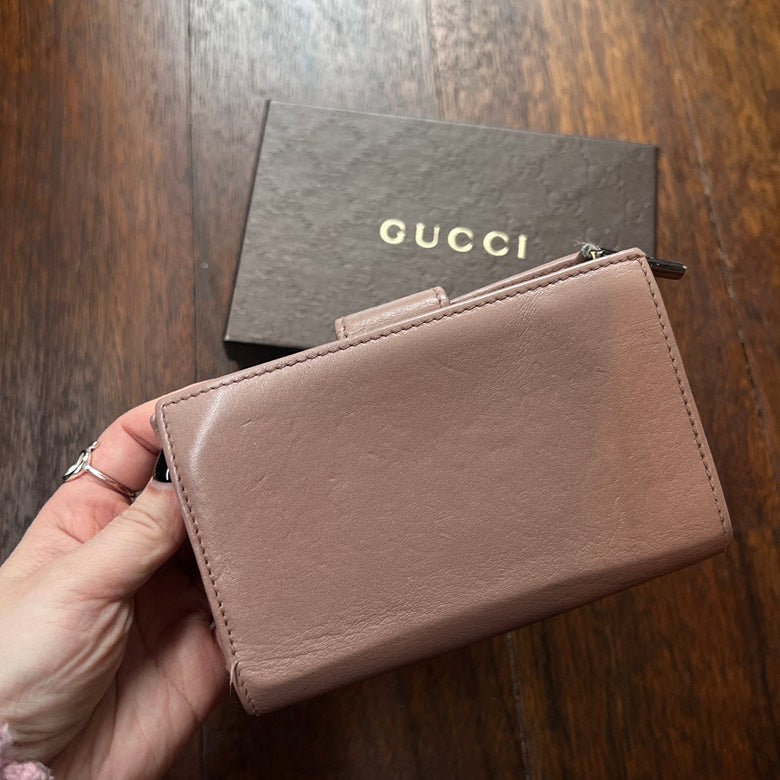 Gucci Preloved Leather Wallet AF676 Beige Wallet