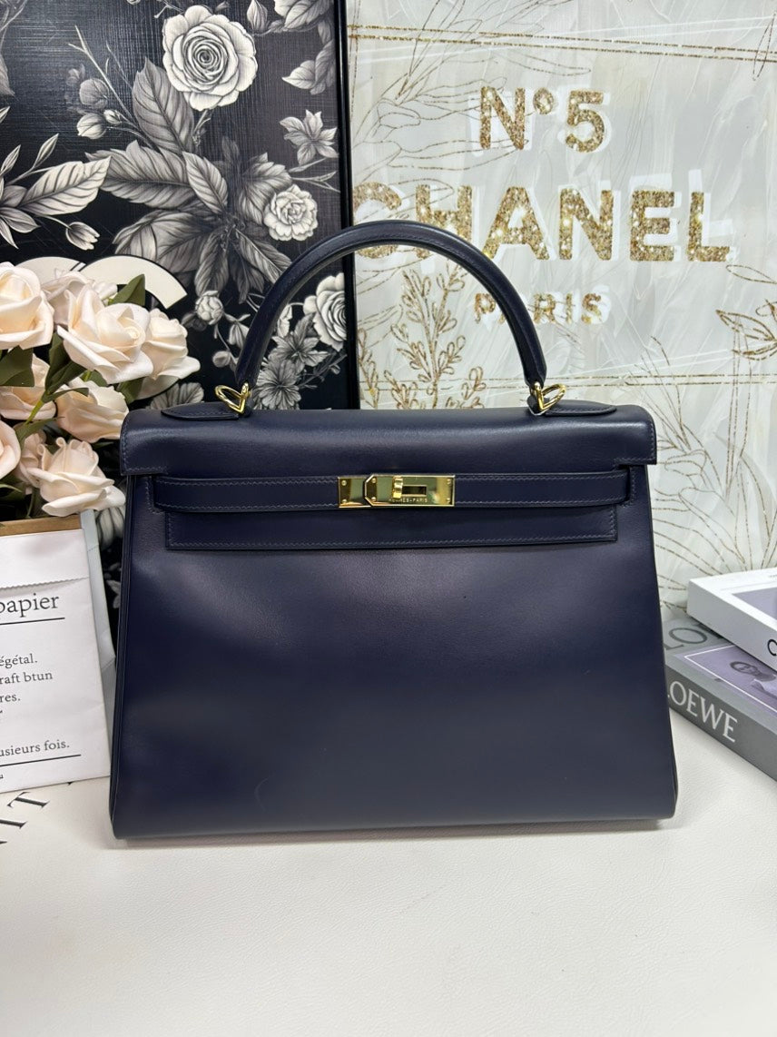 Hermes Kelly 32 Bag in Navy Leather - Preloved Condition