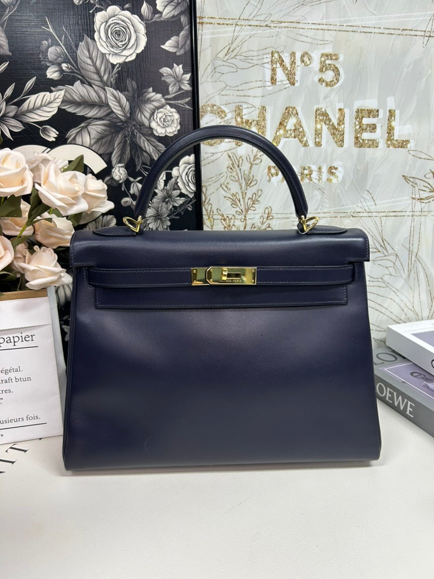 Hermes Kelly 32 Bag in Navy Leather - Preloved Condition