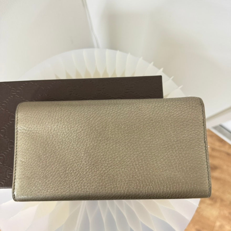 Gucci Soho Leather Wallet XNYW in Metallic Leather
