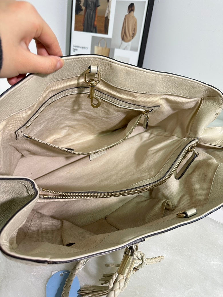 Gucci Vintage Top Handle Bag in Cream Leather - Preloved Handbag