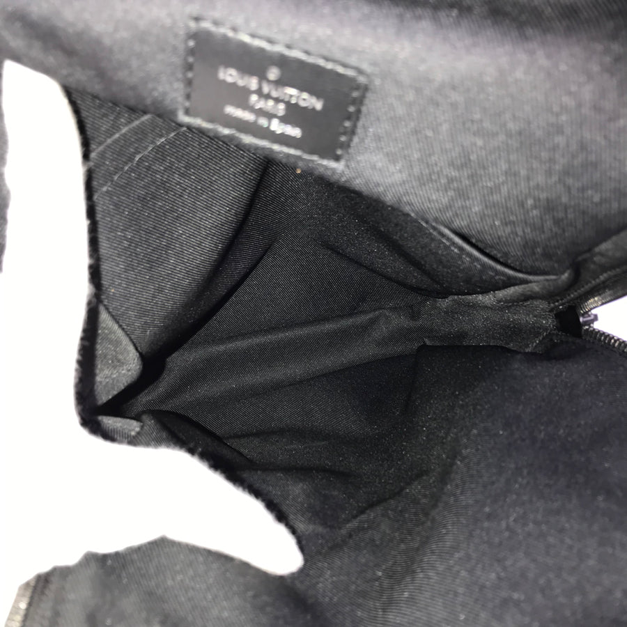 LOUIS VUITTON body bag