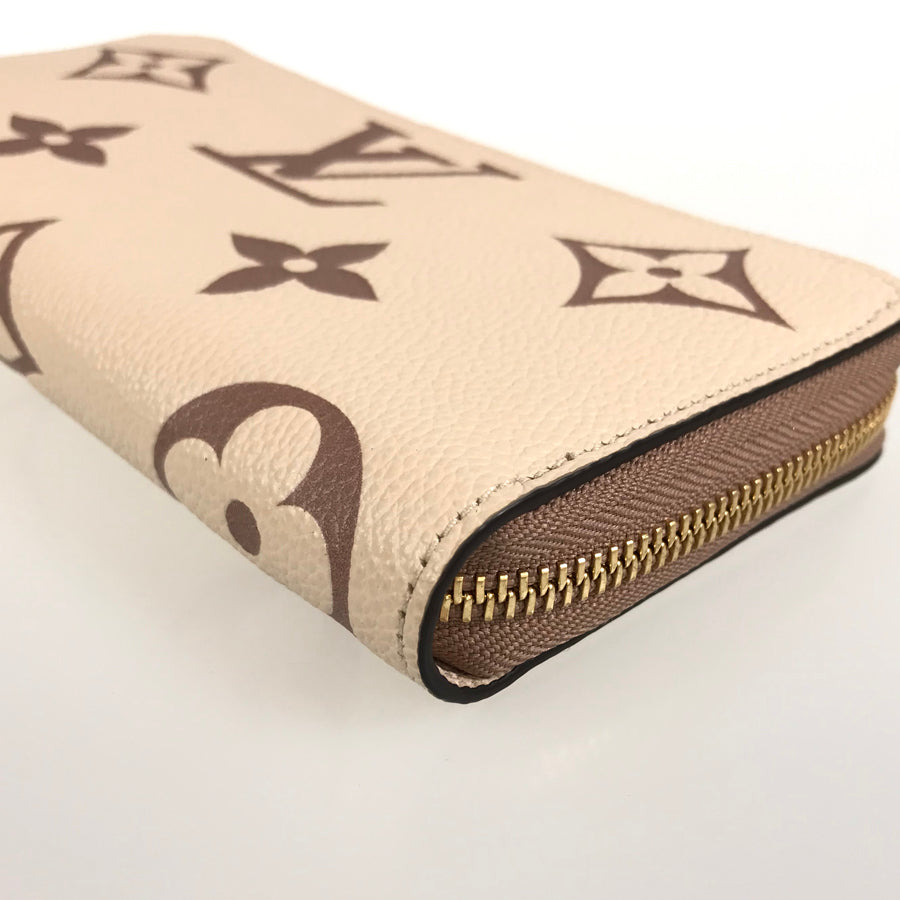 LOUIS VUITTON Bicolor Monogram Emplant Zippy Wallet purse Zip Around