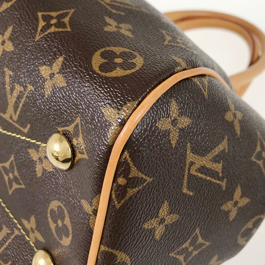 LOUIS VUITTON Handbag