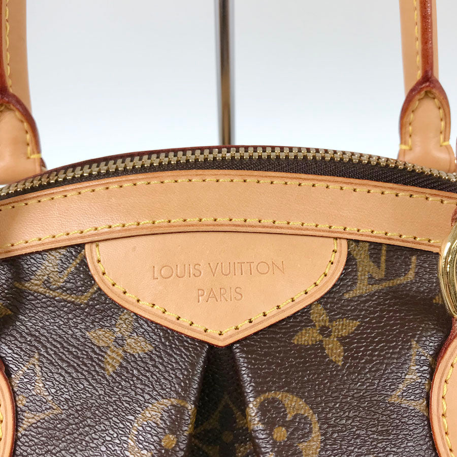 LOUIS VUITTON Handbag