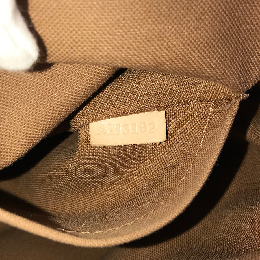LOUIS VUITTON Handbag
