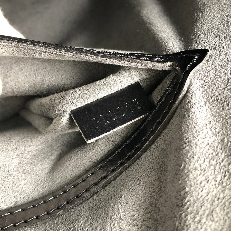 LOUIS VUITTON Epi Alma Handbag