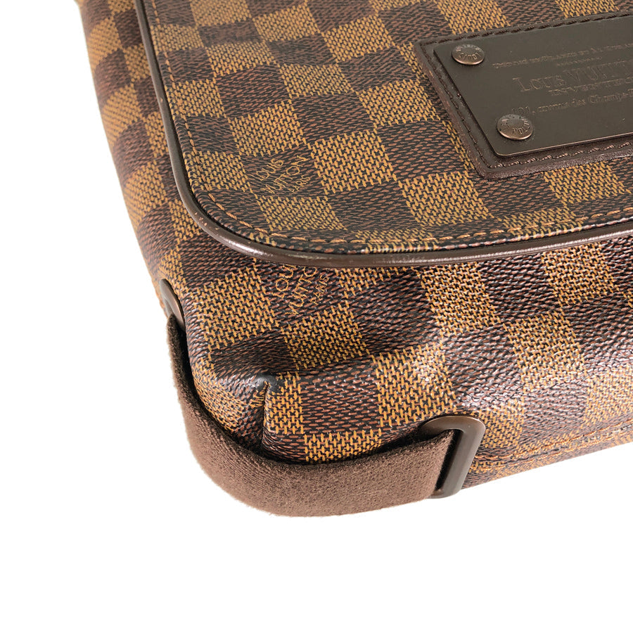 LOUIS VUITTON Damier Brooklyn PM Shoulder Bag