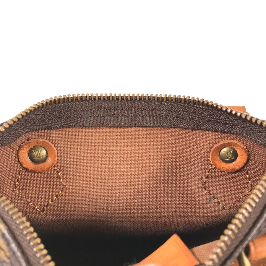 LOUIS VUITTON Handbag