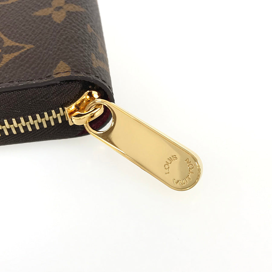 LOUIS VUITTON Fuchsia purse Zip Around