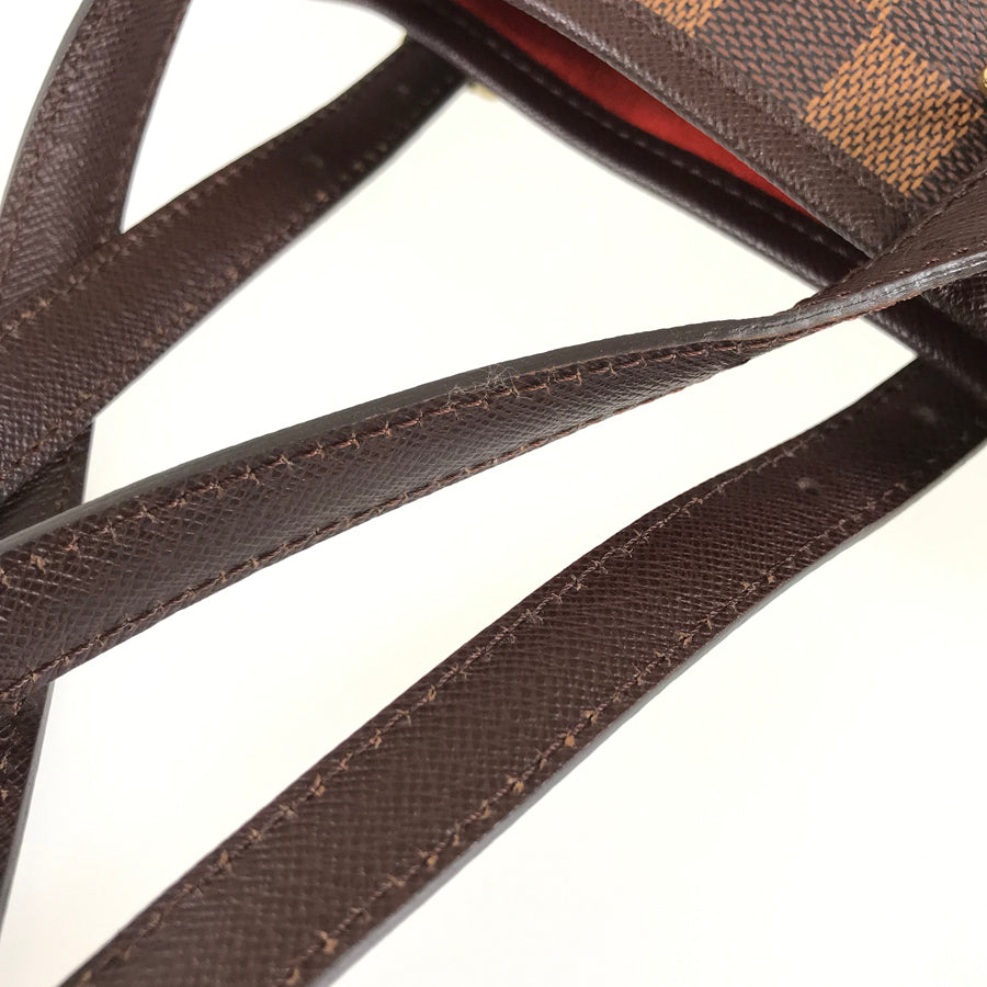 LOUIS VUITTON Handbag