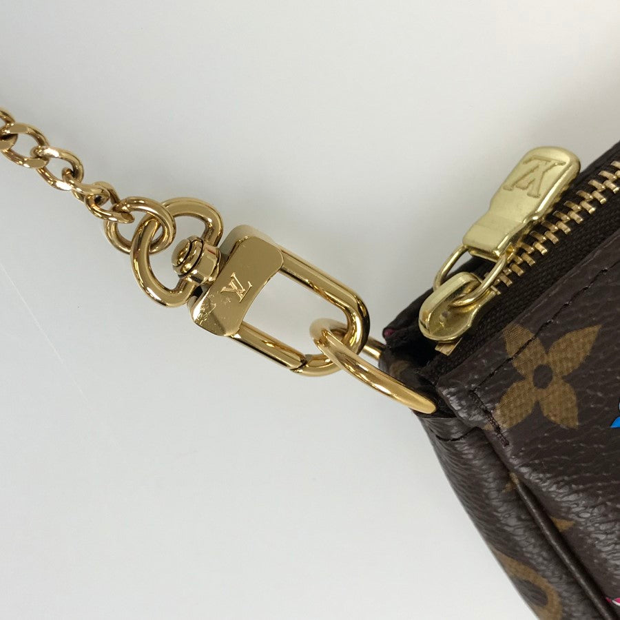 LOUIS VUITTON 2020 Holiday Season Limited Pouch