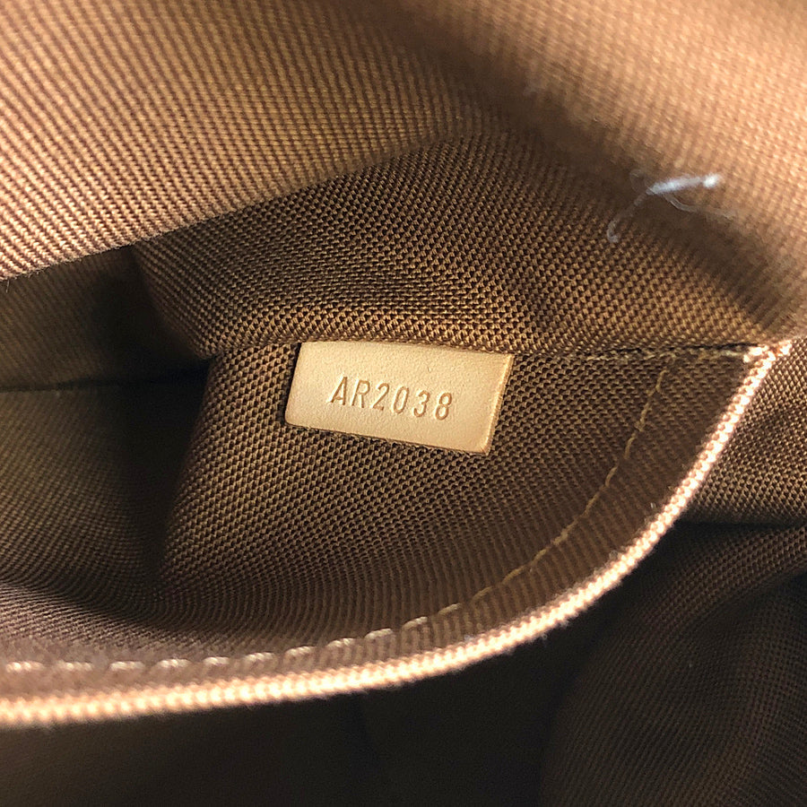 LOUIS VUITTON Handbag
