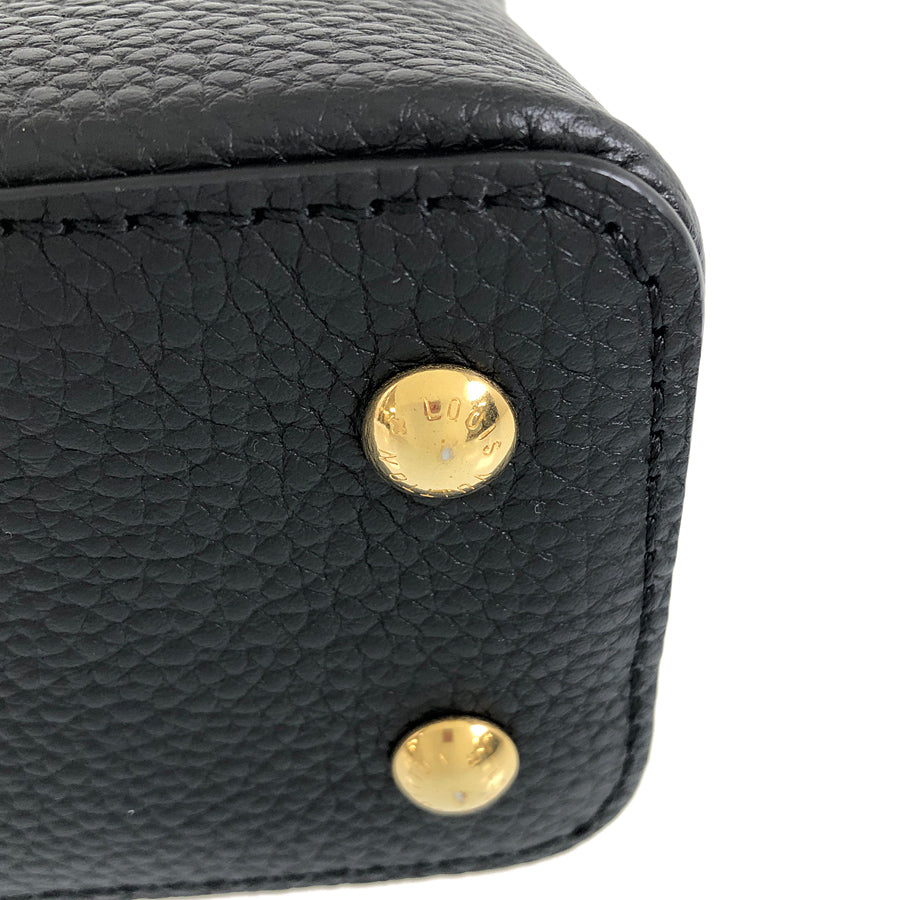 LOUIS VUITTON Capucines MINI in Taurillon Clemence leather Handbag