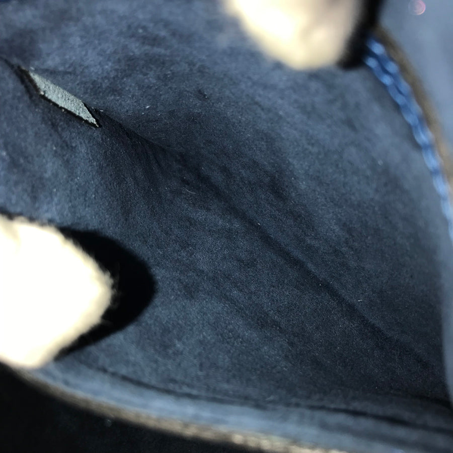 LOUIS VUITTON Epi Alma Handbag