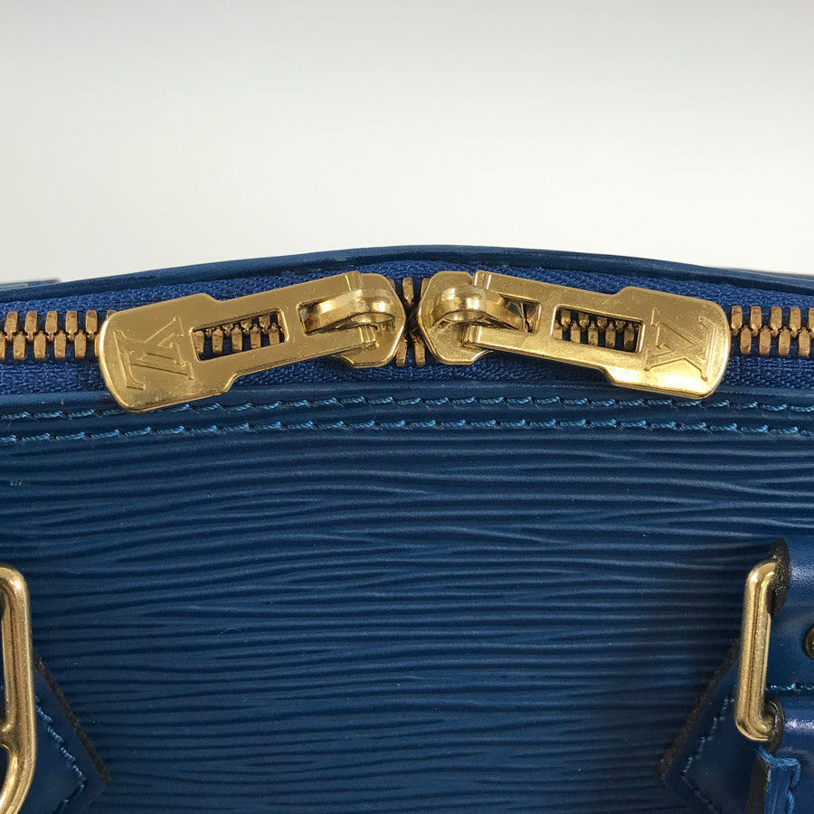 LOUIS VUITTON Epi Alma Handbag