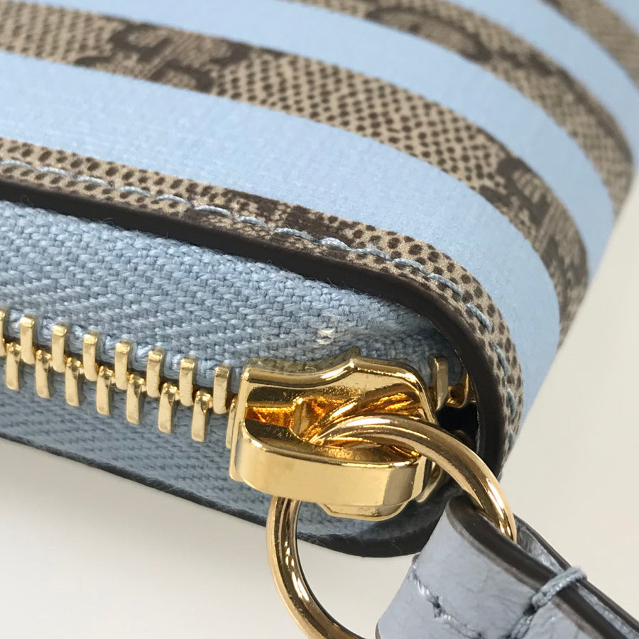 GUCCI GG Supreme 701485 Card case
