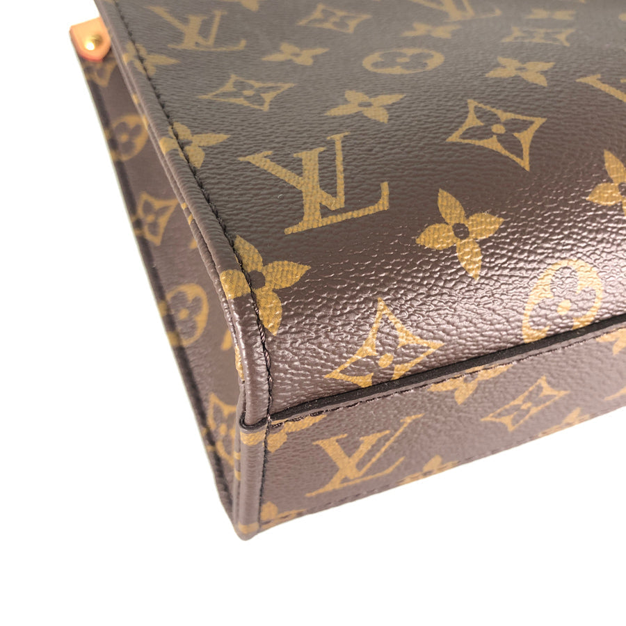 LOUIS VUITTON Handbag
