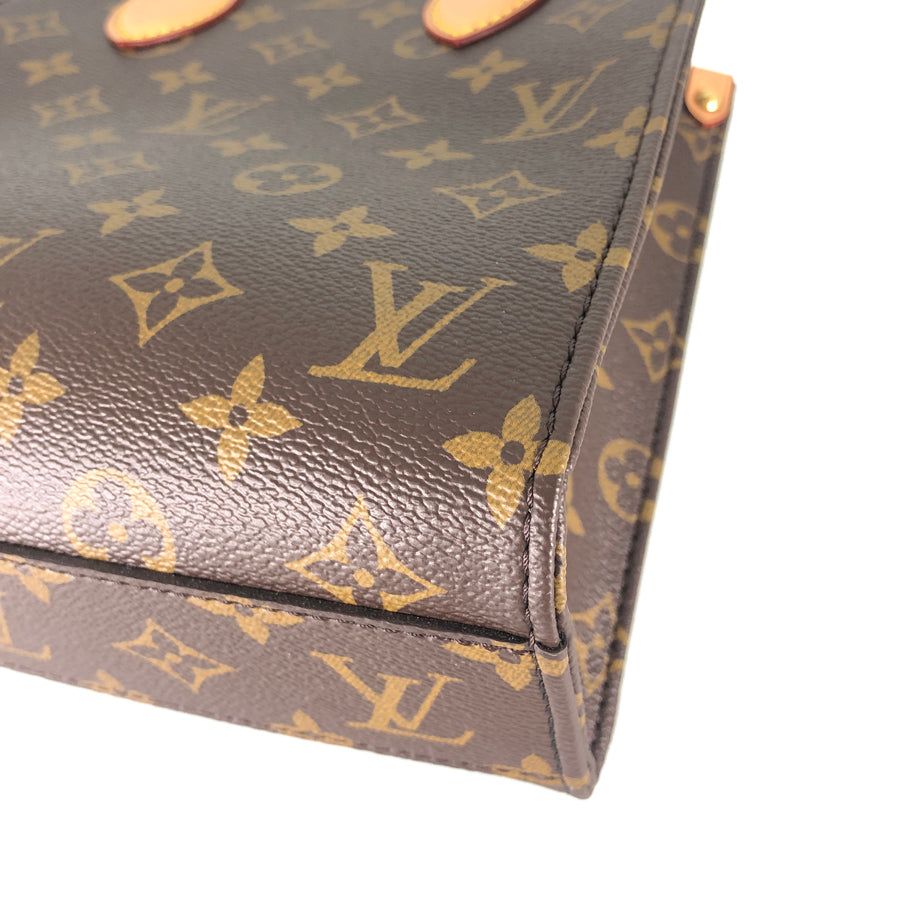 LOUIS VUITTON Handbag