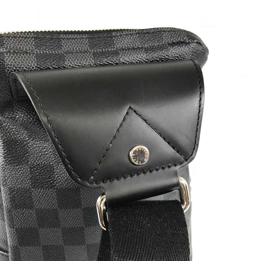 LOUIS VUITTON body bag