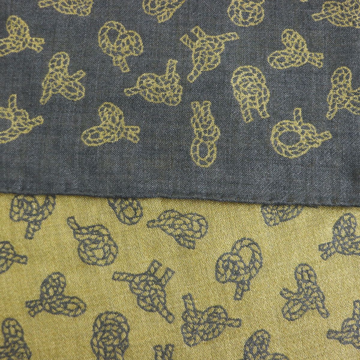 HERMES Stall Main: 70% cashmere, Main: 30% silk Gray type mens Used