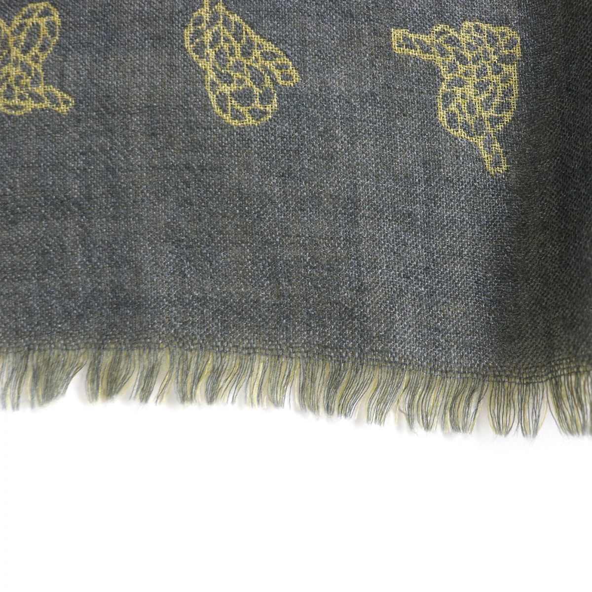 HERMES Stall Main: 70% cashmere, Main: 30% silk Gray type mens Used