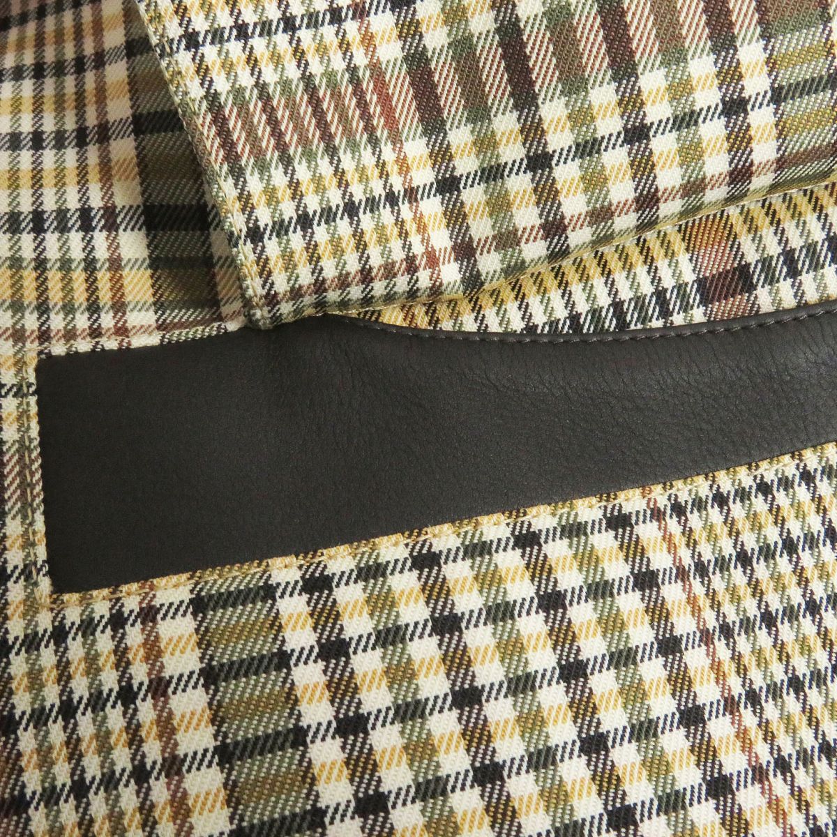 HERMES Stainless collar coat Outer: 100% wool, Lining: 100% cotton, Part: 100% sheepskin Brown type mens 44 Used