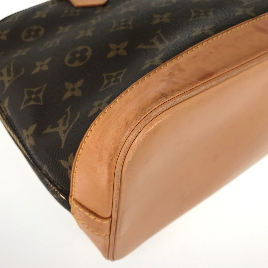 LOUIS VUITTON Handbag