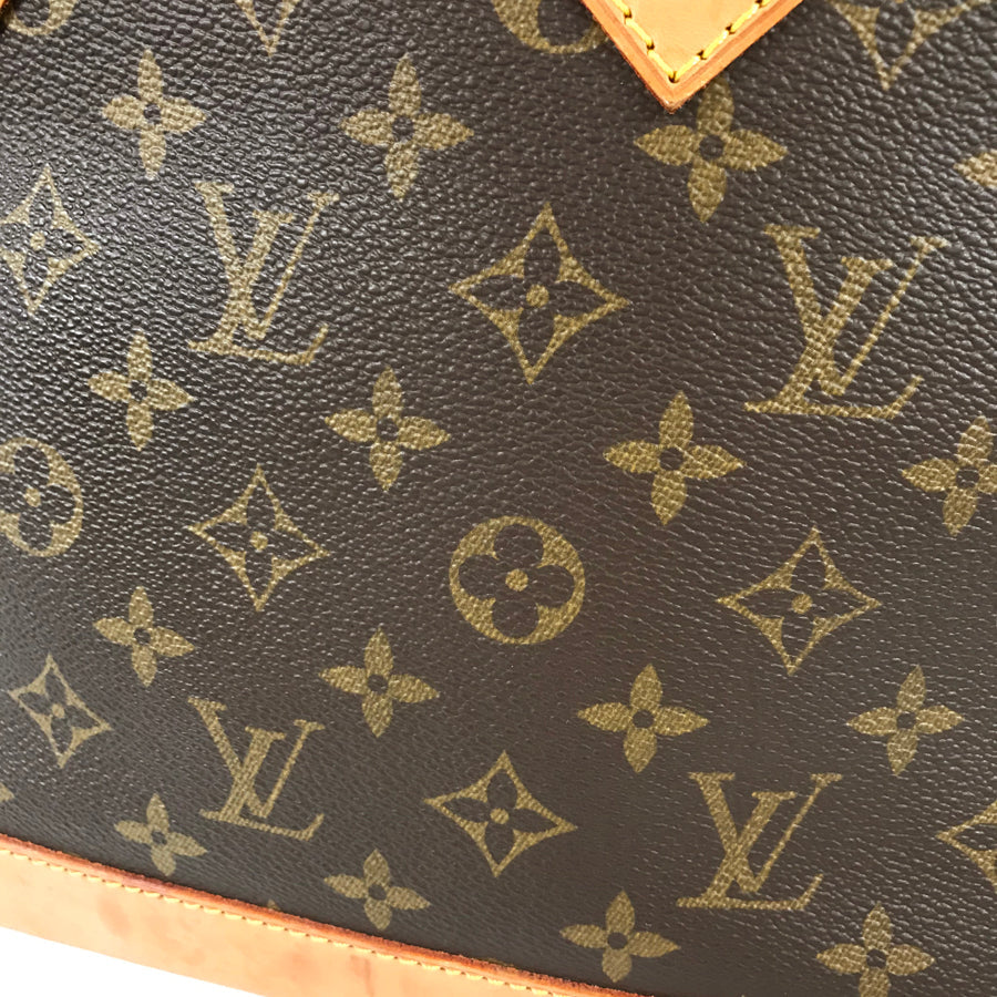 LOUIS VUITTON Handbag