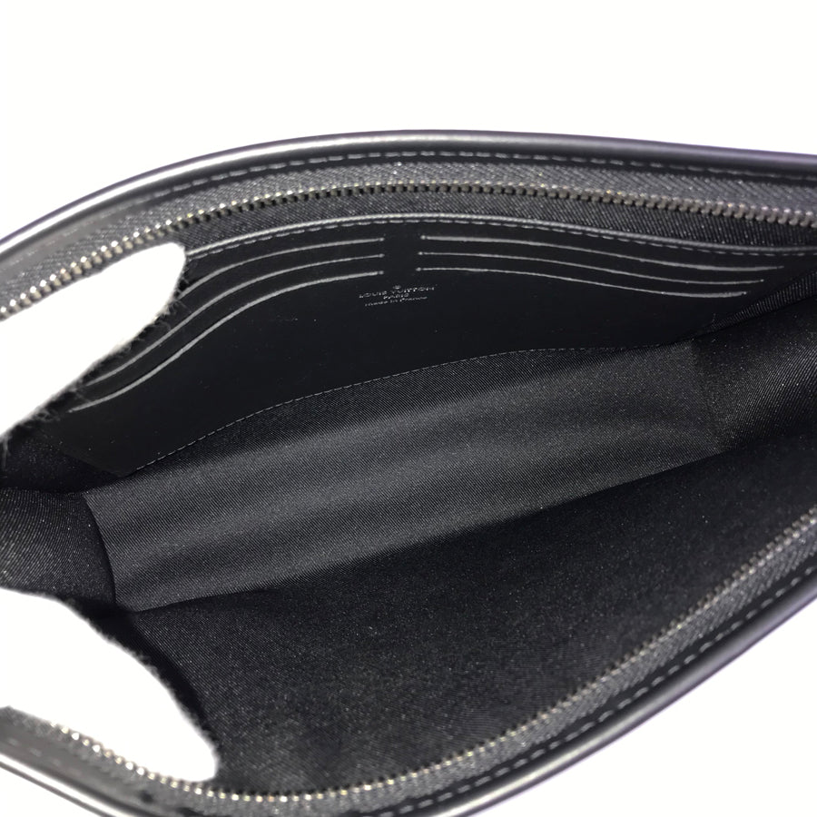 LOUIS VUITTON Clutch bag