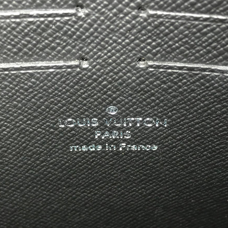 LOUIS VUITTON Clutch bag